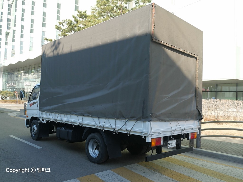 2011 HYUNDAI e-MIGHTY 3.5 ton General Cap Jang axis