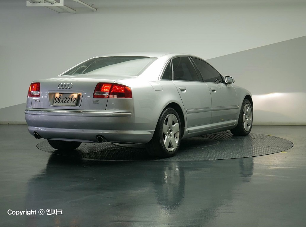 2006 AUDI A8 (2Gen) 3.2 FSI Quattro