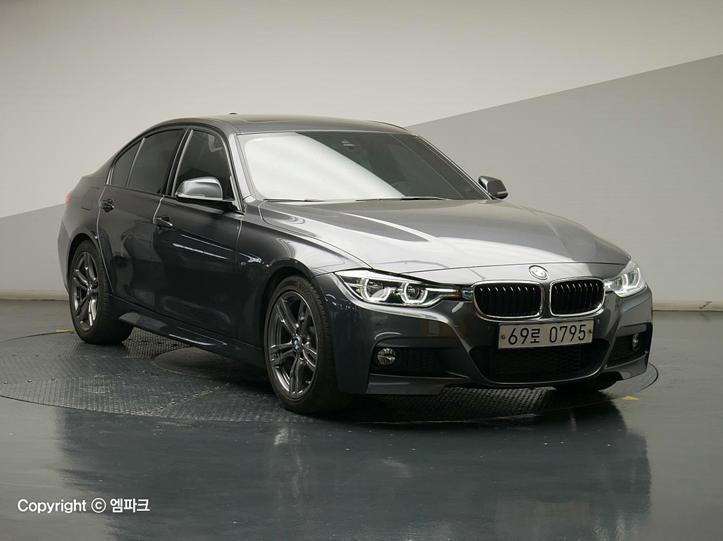 2016 BMW 3 Series (6Gen) 320i M sports