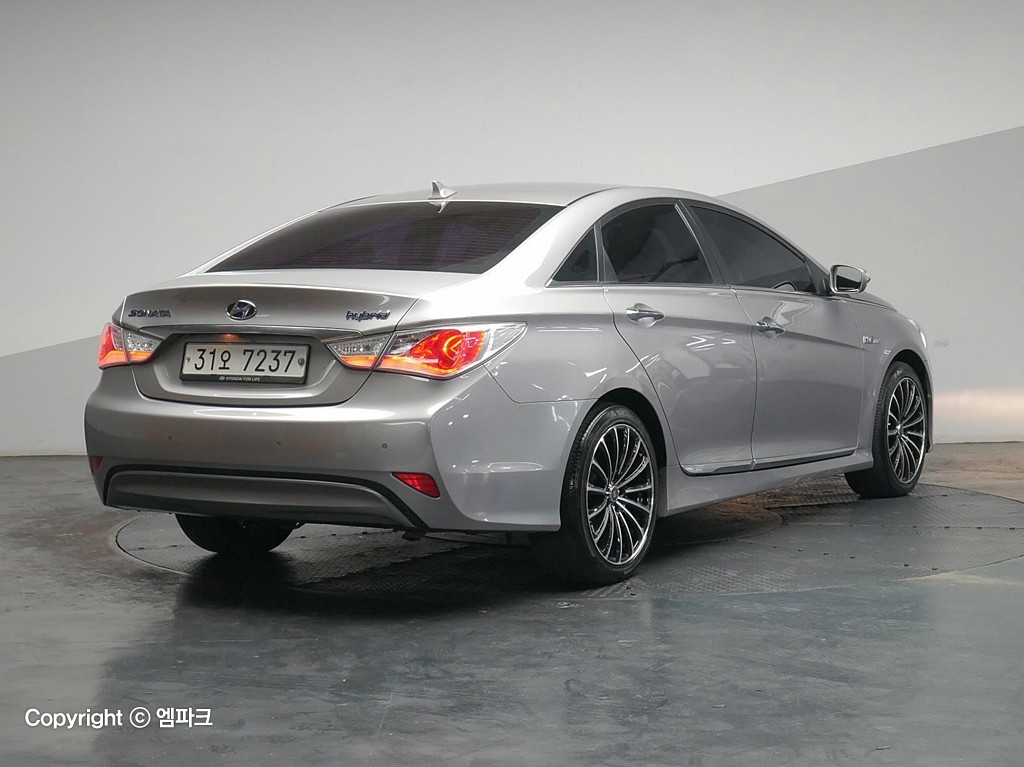 2012 HYUNDAI YF SONATA HYBRID Royal