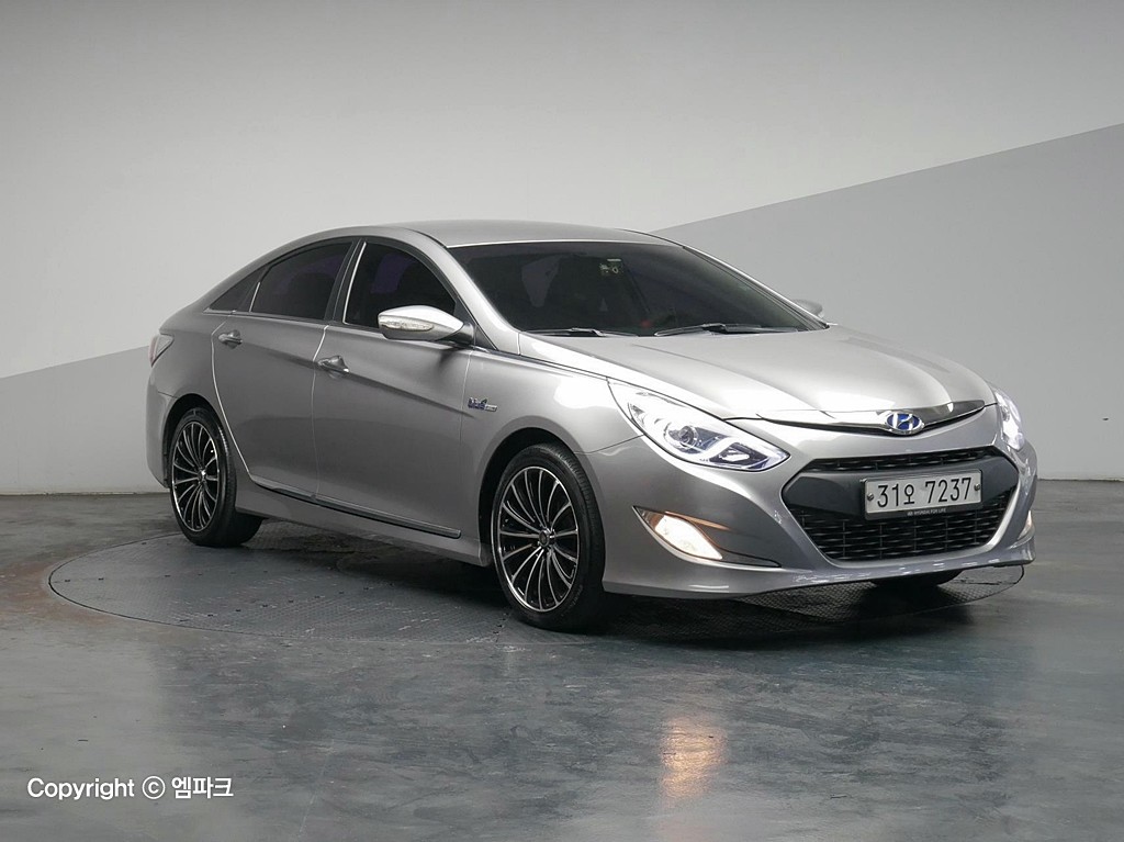 2012 HYUNDAI YF SONATA HYBRID Royal