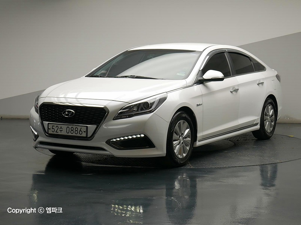 2016 HYUNDAI LF SONATA HYBRID 