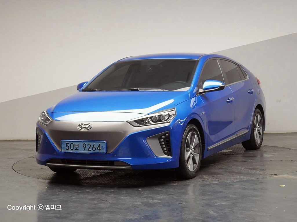 2017 HYUNDAI IONIQ Electric Q