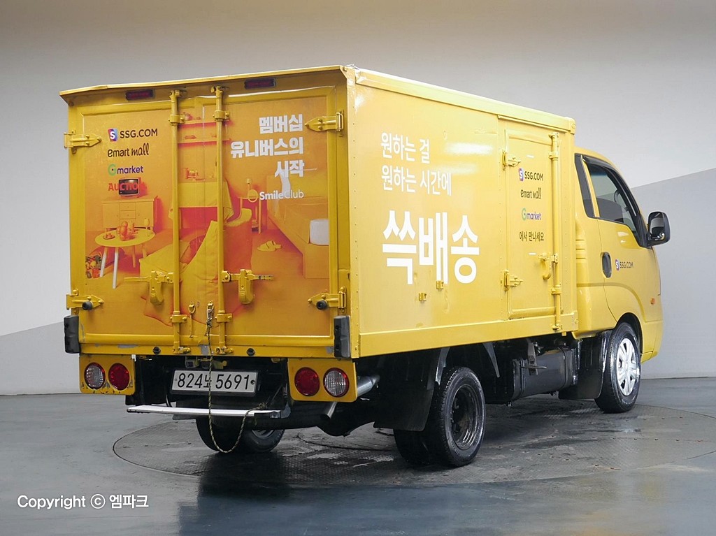 2017 KIA BONGO 3 Frozen tower 1 ton king cap low