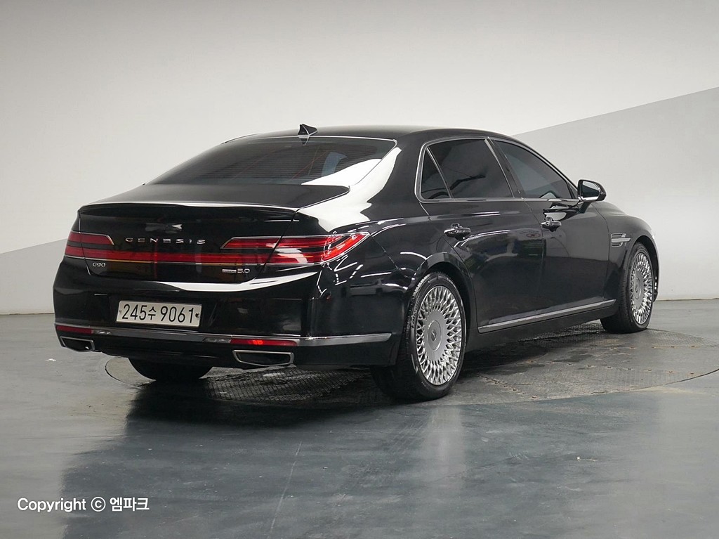 2020 GENESIS G90 5.0 AWD Prestige