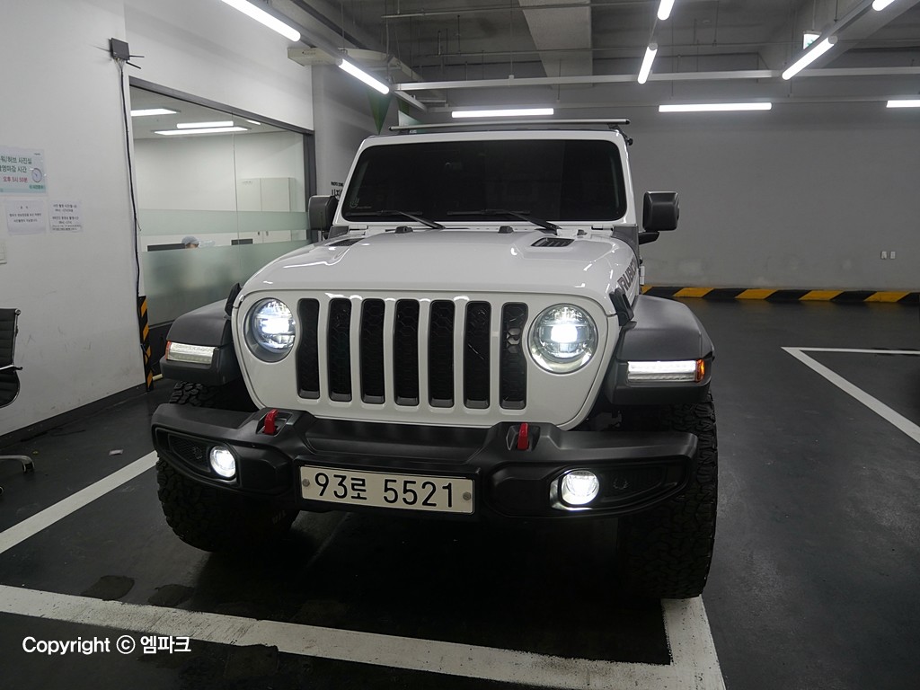 2020 JEEP Gladiator 