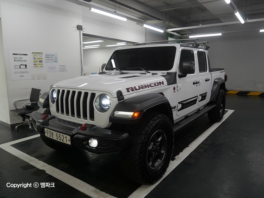 2020 JEEP Gladiator 