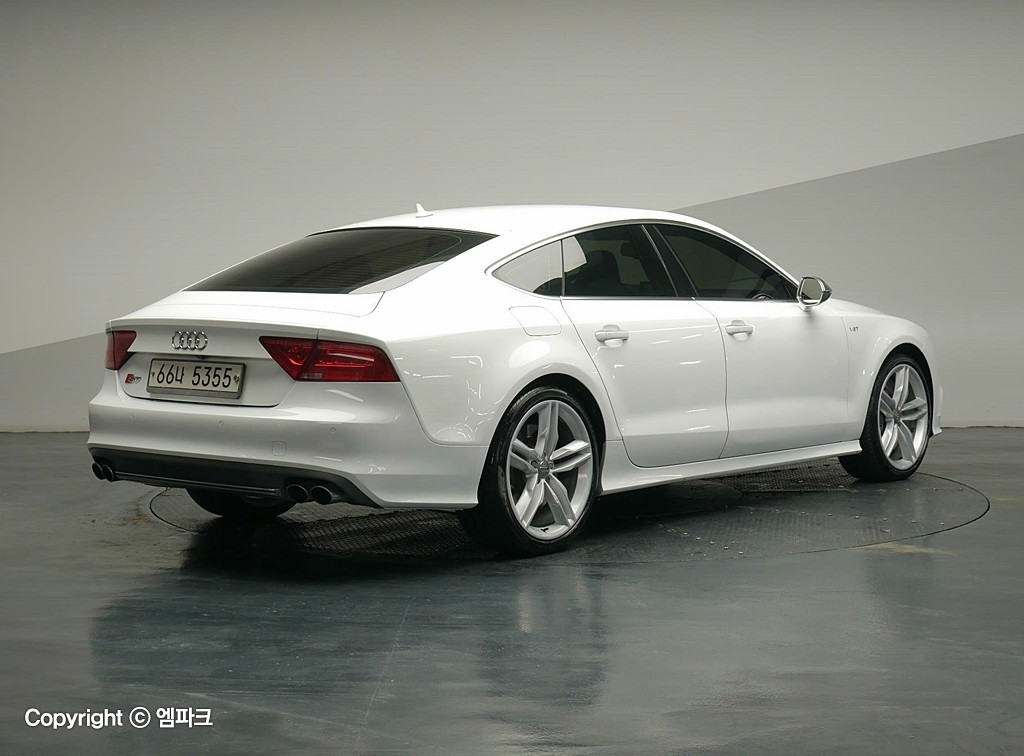 2013 AUDI S7 (1Gen) 