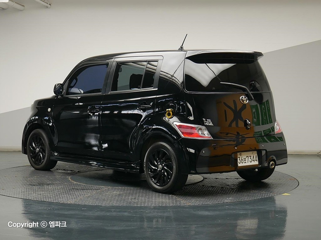 2006 TOYOTA bB 1.3 2WD