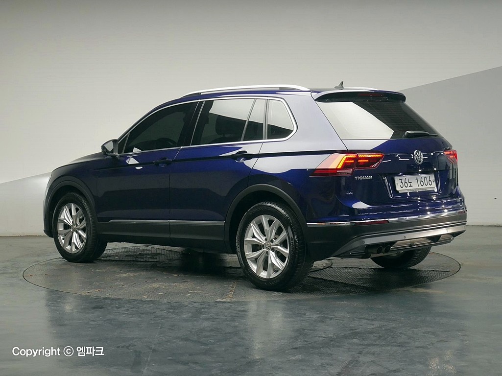 2018 VOLKSWAGEN TIGUAN (2Gen) 2.0 tdi premium