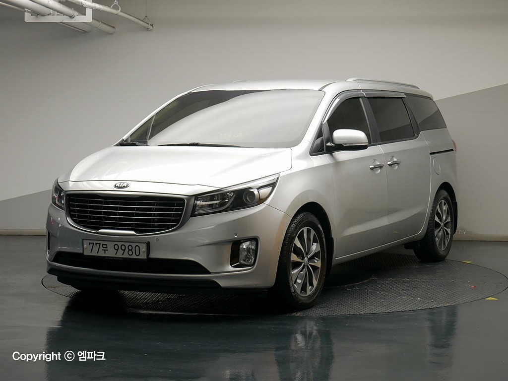 2016 KIA ALL NEW CARNIVAL 11 -seater diesel luxury