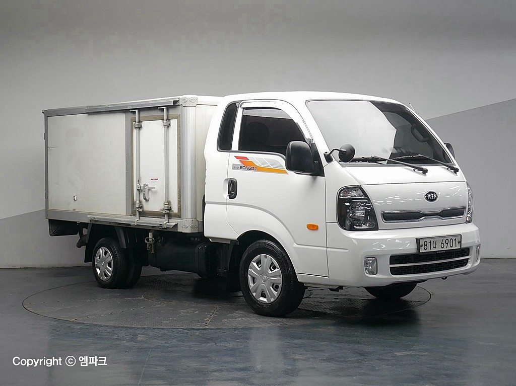 2018 KIA BONGO 3 Built -in 1 ton king cap low