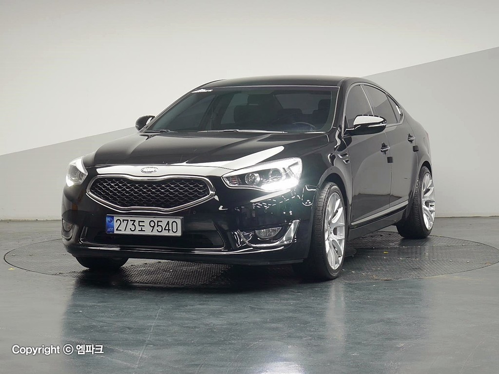 2013 KIA THE NEW K7 LPI Rent -a -car luxury