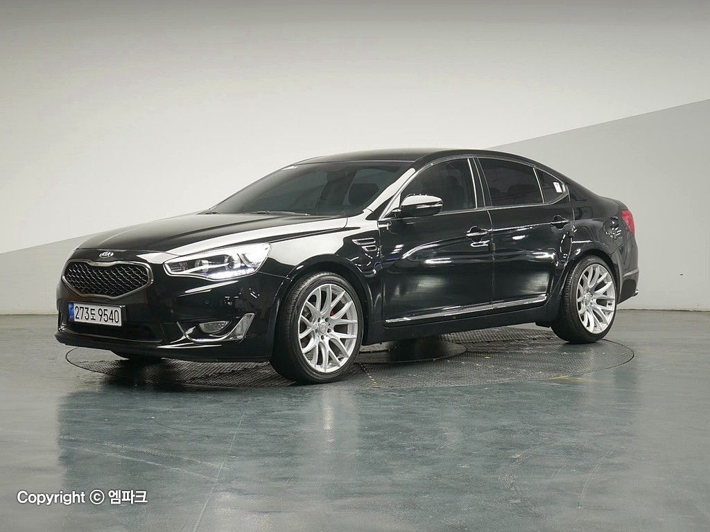 2013 KIA THE NEW K7 LPI Rent -a -car luxury