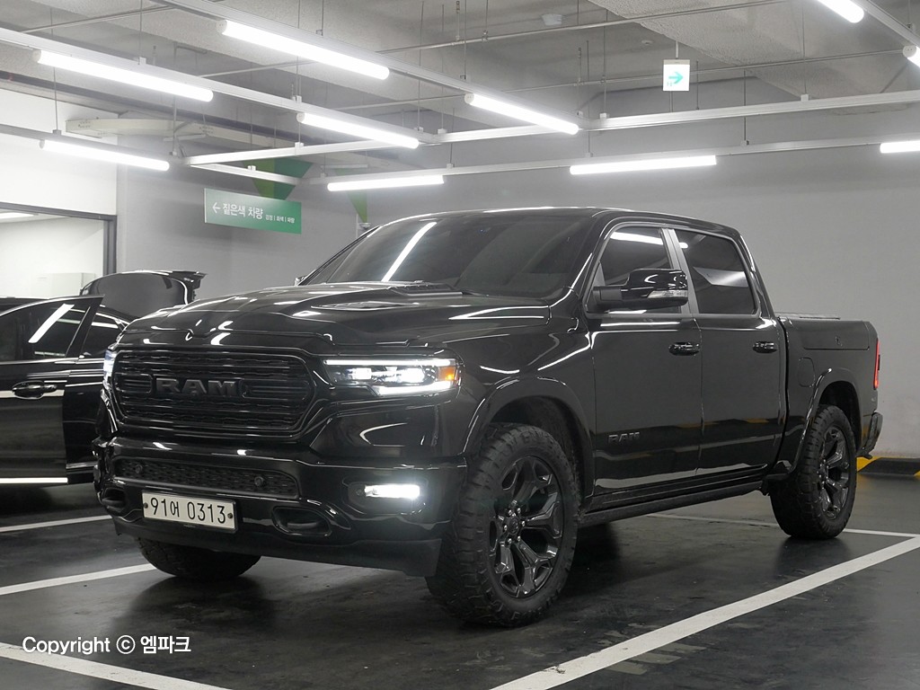 2020 DODGE PICKUP 5.7