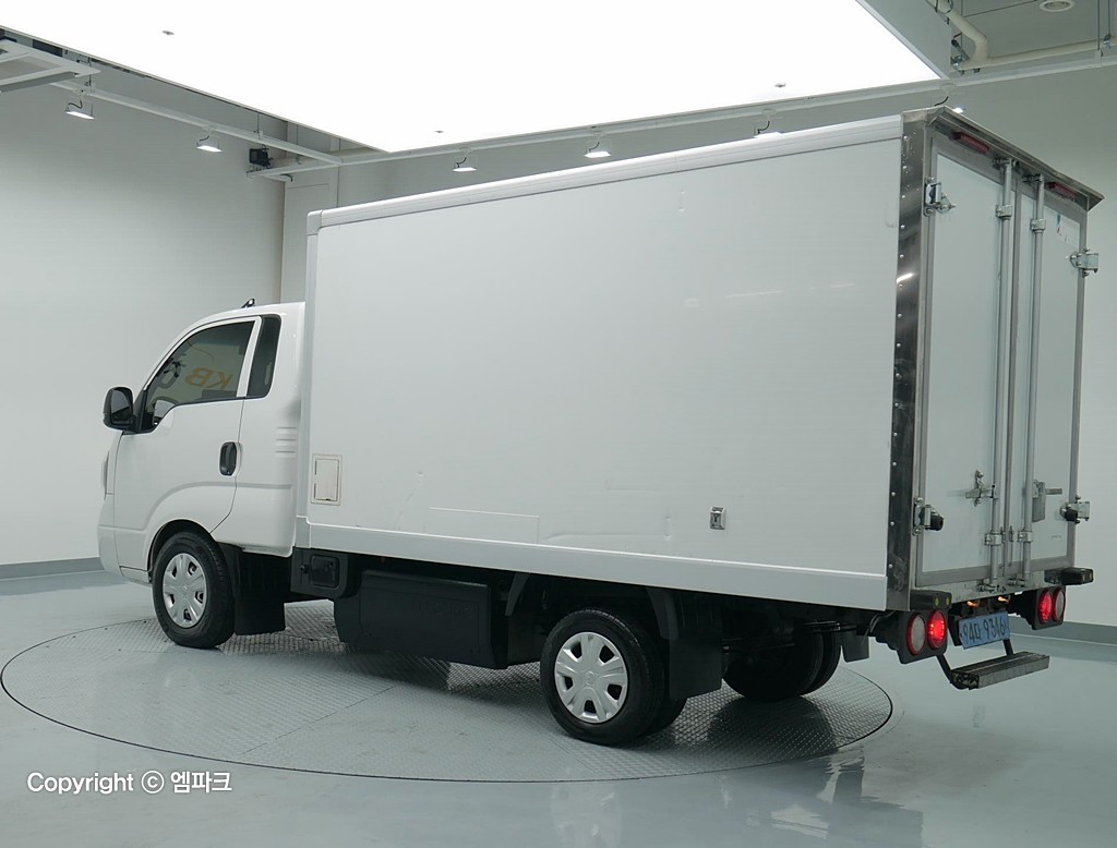 2022 KIA BONGO 3 EV Frozen tower Standard