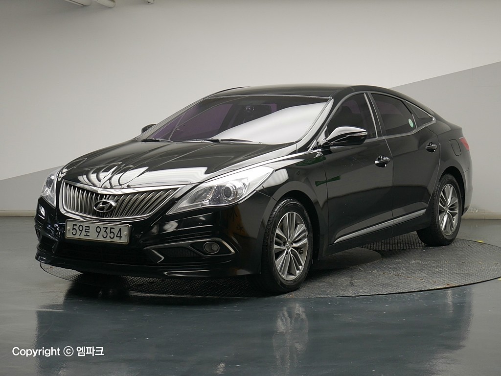 2015 HYUNDAI GRANDEUR HG Diesel HG 220 Modern