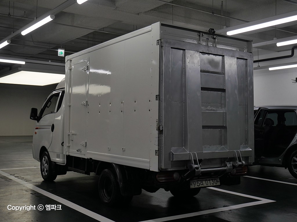 2016 HYUNDAI PORTER II Built -in Power gate