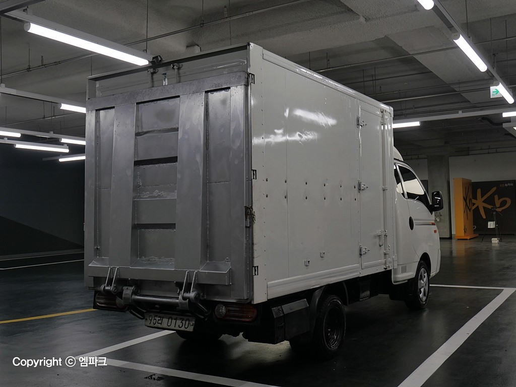 2016 HYUNDAI PORTER II Built -in Power gate