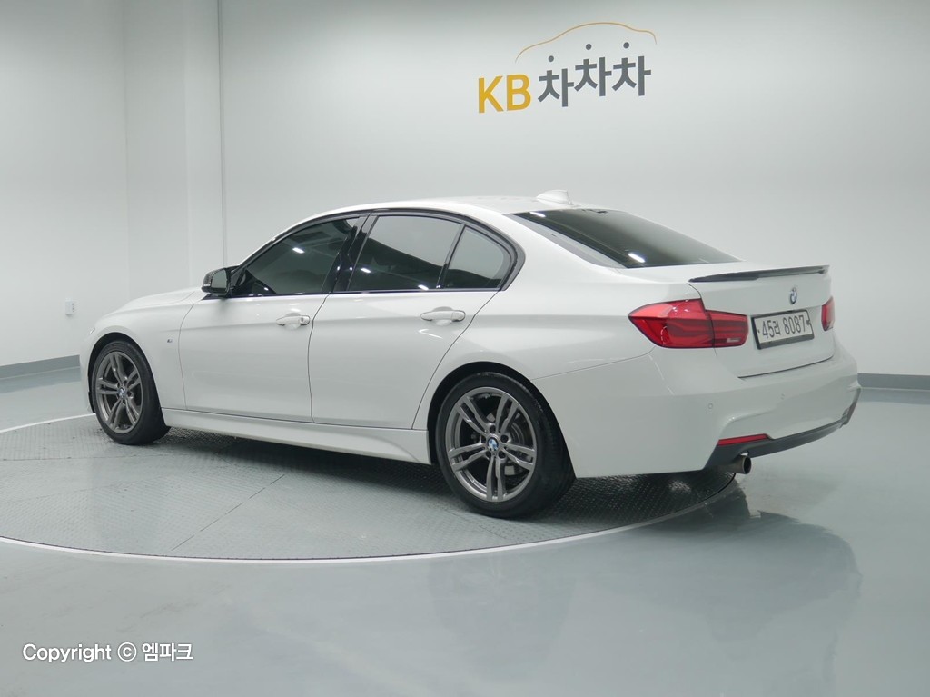 2017 BMW 3 Series (6Gen) 320i M sports