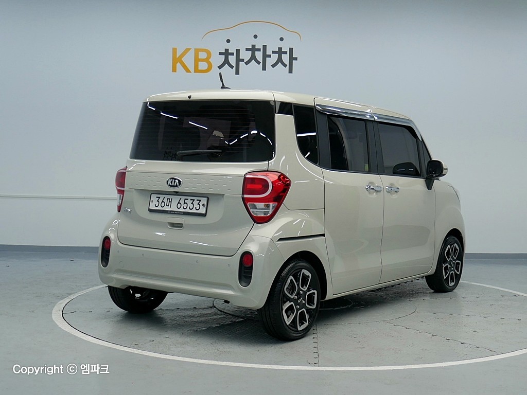 2018 KIA THE NEW RAY 1.0 gasoline luxury