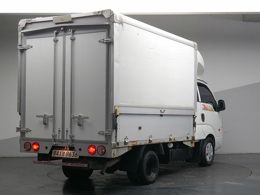 2017 KIA BONGO 3 Wingbody 1 ton