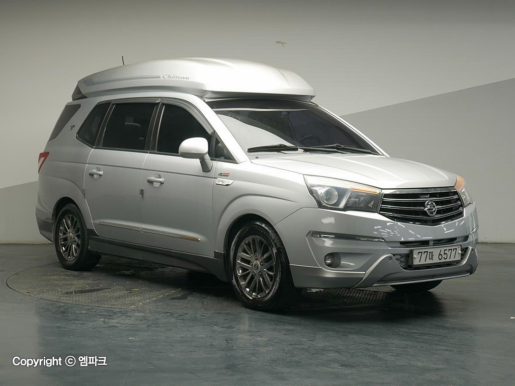 2014 SSANGYONG KORANDO TURISMO 2.0 Chateau 4WD 11 -seater