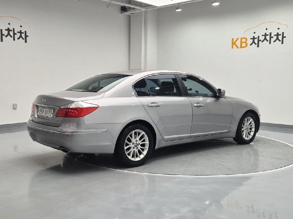 2008 HYUNDAI GENESIS Bh 330 luxury