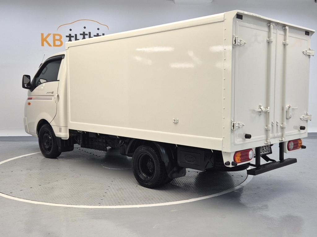 2018 HYUNDAI PORTER II Built -in Low
