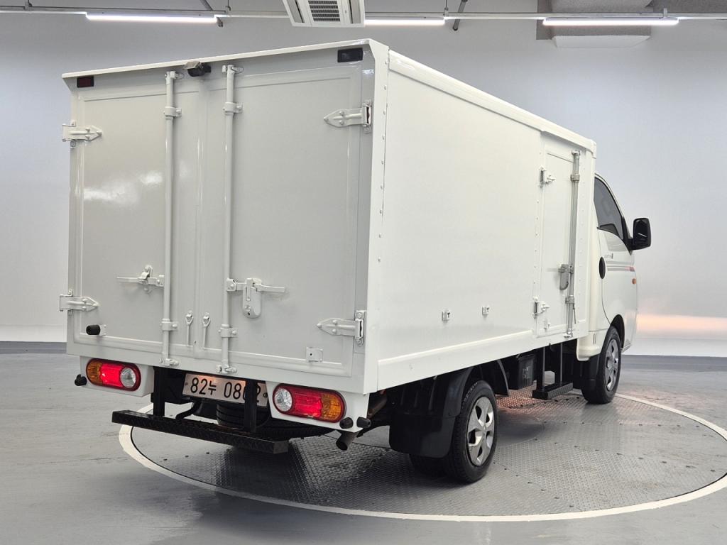 2018 HYUNDAI PORTER II Built -in Low
