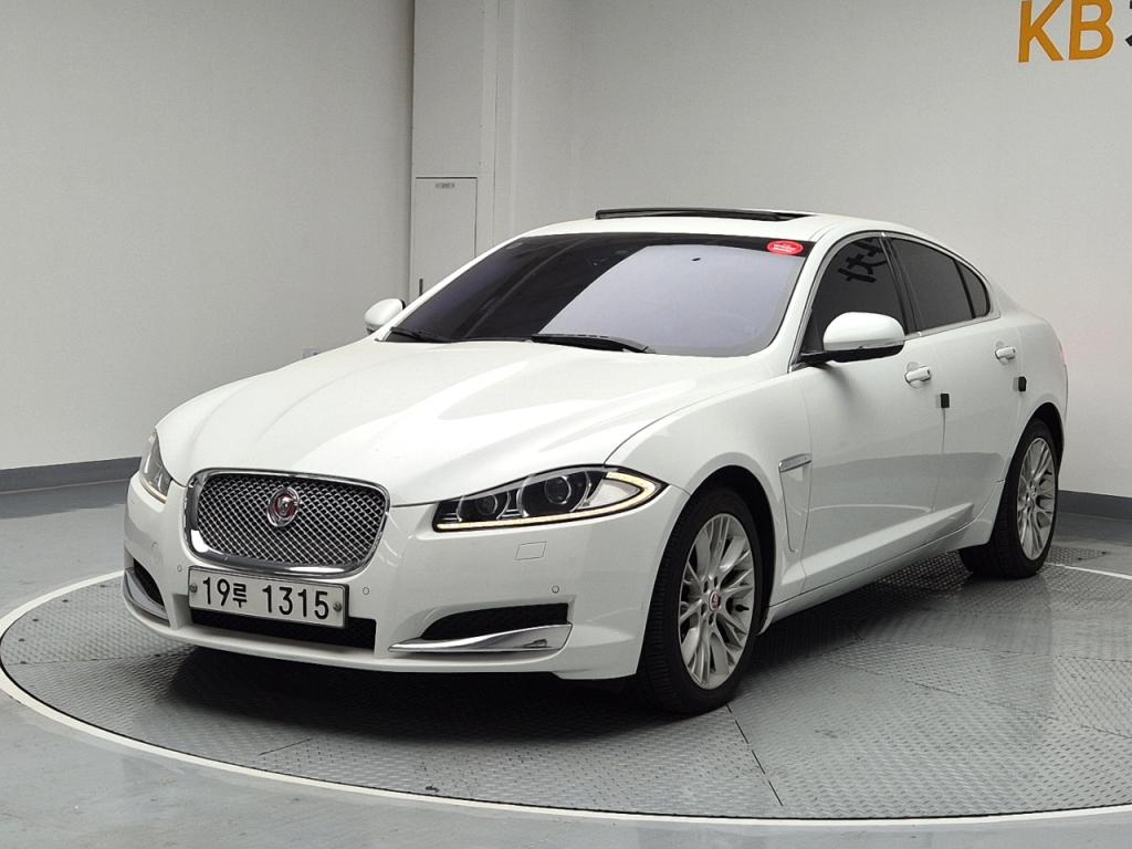 2014 JAGUAR XF (1G) 3.0D V6 luxury