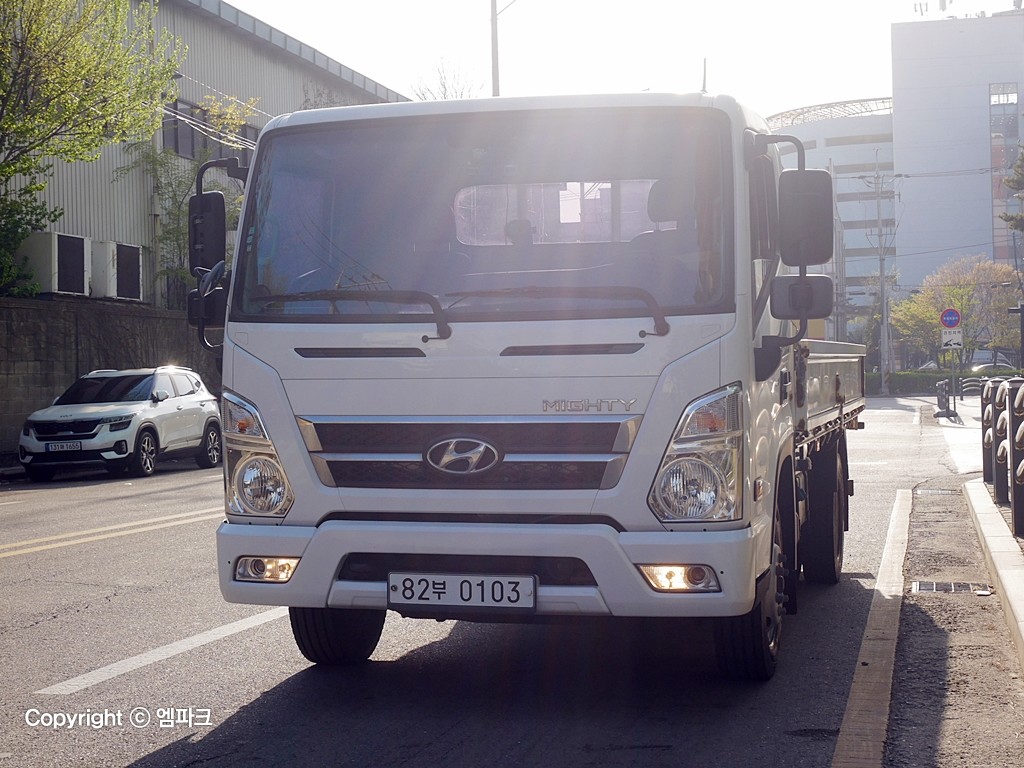 2017 HYUNDAI All New MIGHTY 2.5 ton General Cap Jang axis