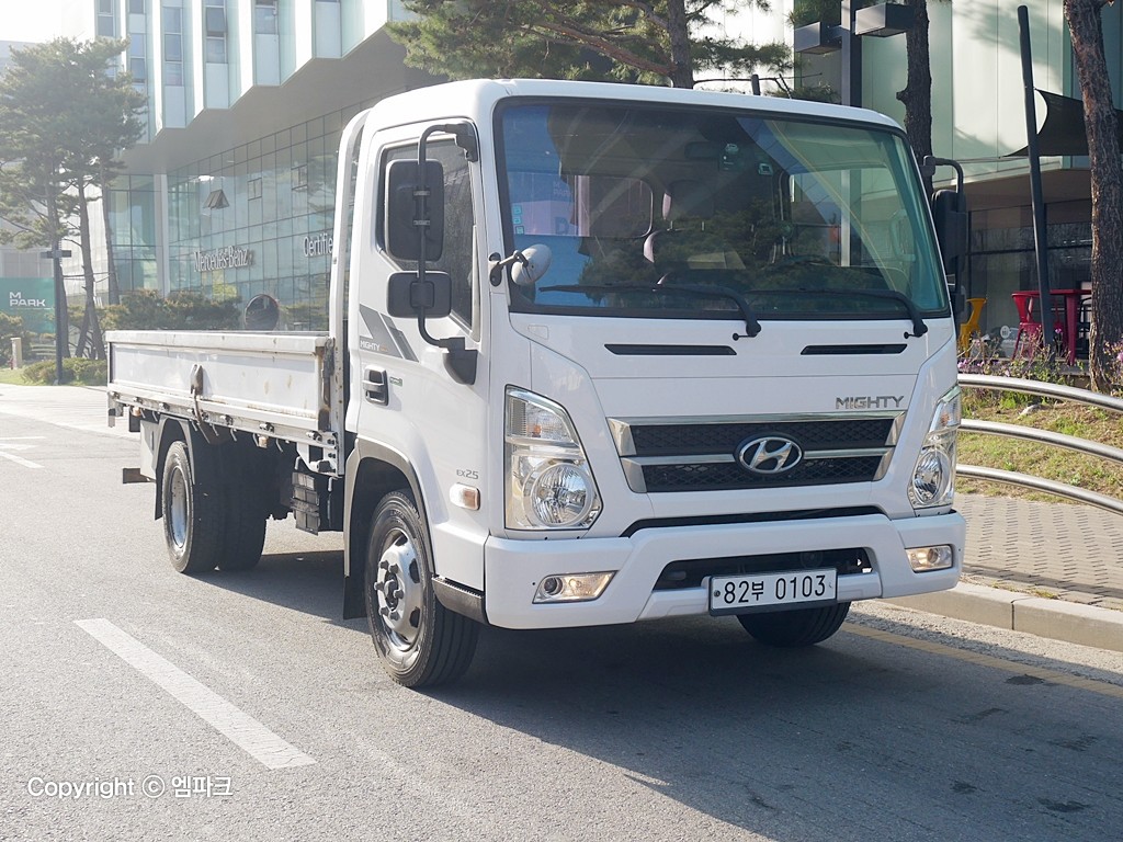 2017 HYUNDAI All New MIGHTY 2.5 ton General Cap Jang axis