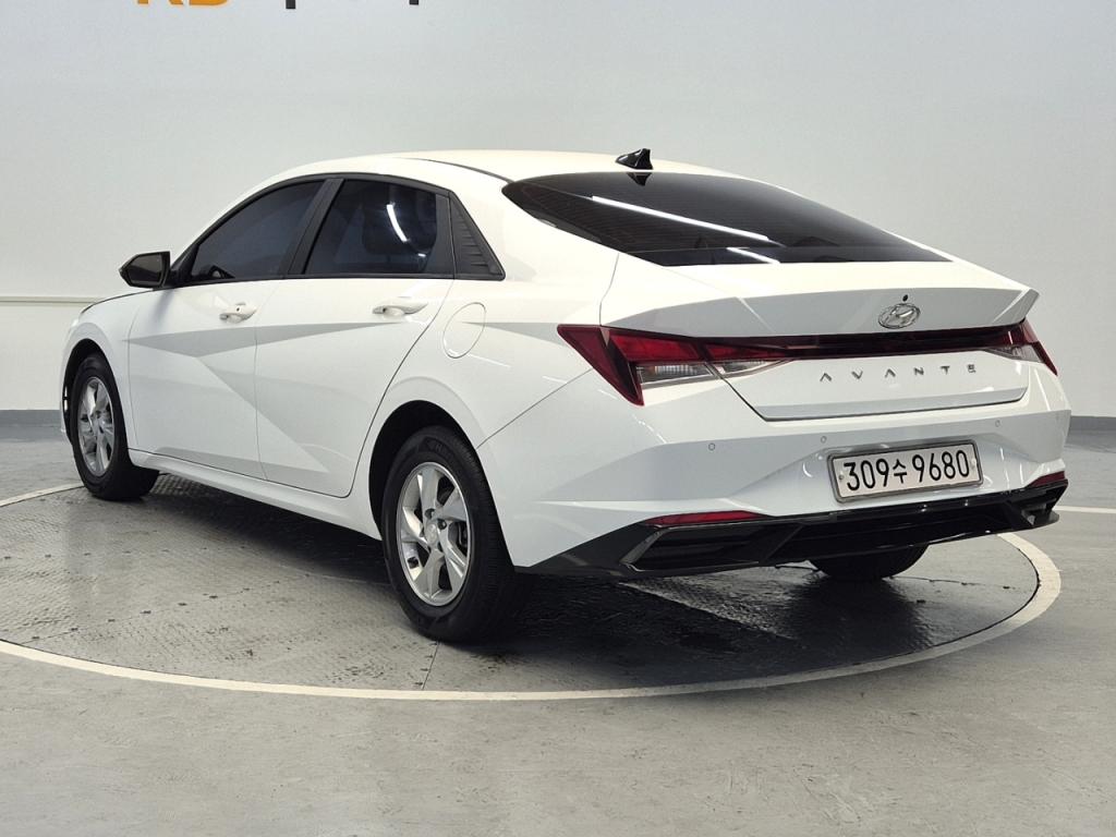 2021 HYUNDAI AVANTE (CN7) 1.6 gasoline Modern