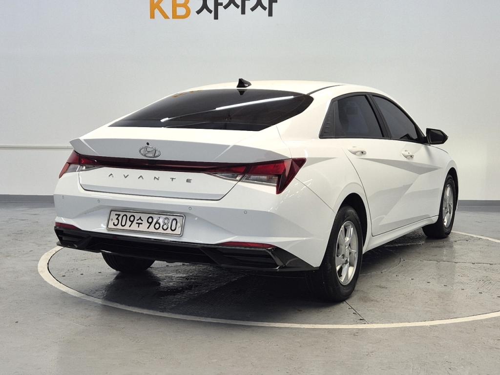 2021 HYUNDAI AVANTE (CN7) 1.6 gasoline Modern