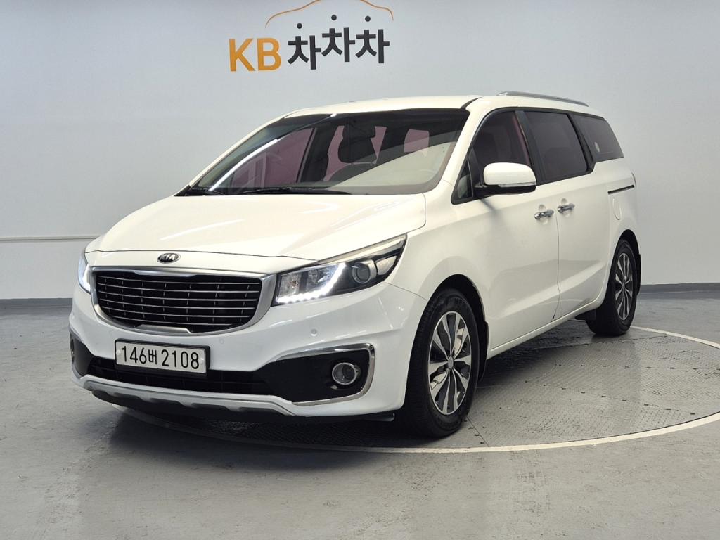 2017 KIA ALL NEW CARNIVAL 9 -seater diesel luxury