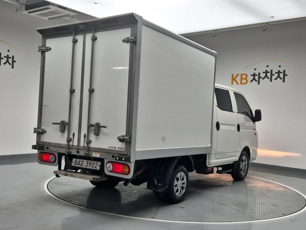 2018 HYUNDAI PORTER II Built -in Double cap