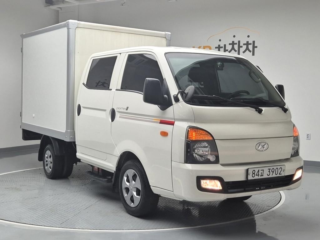 2018 HYUNDAI PORTER II Built -in Double cap