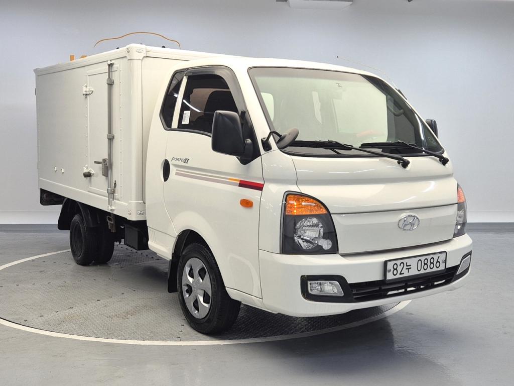 2018 HYUNDAI PORTER II Built -in Low