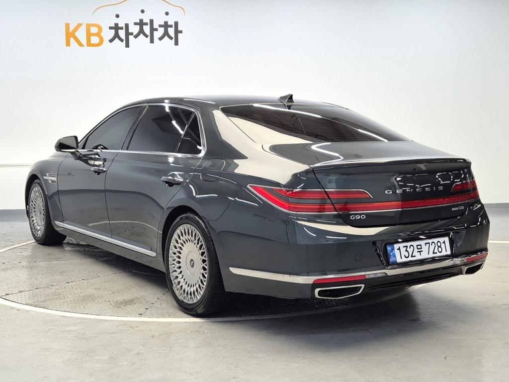 2020 GENESIS G90 5.0 AWD Prestige