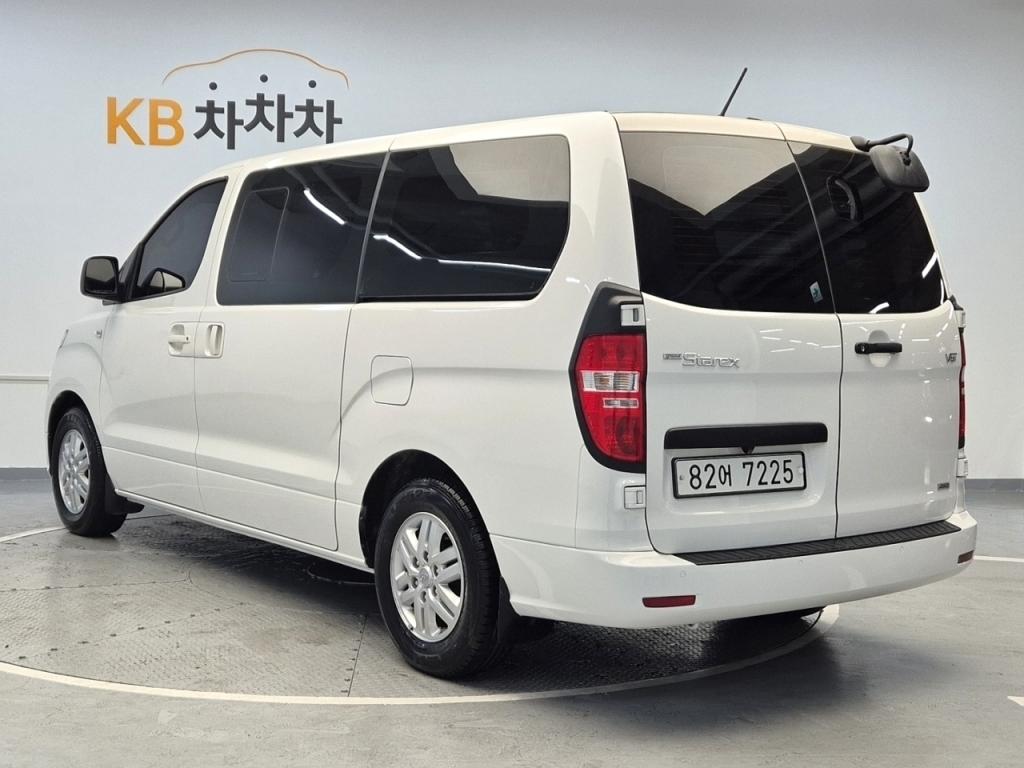 2019 HYUNDAI THE NEW GRAND STAREX 5 -seater diesel van Modern