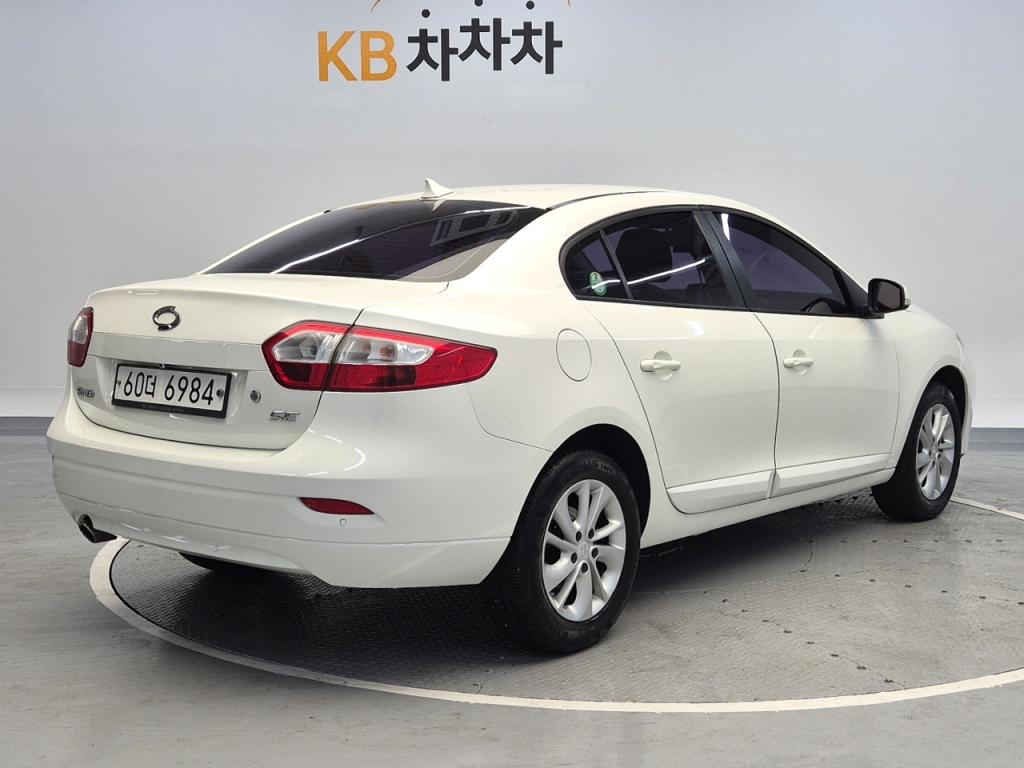 2015 RENAULT KOREA SM3 NEO Se