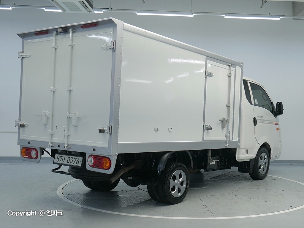 2018 HYUNDAI PORTER II Built -in Low