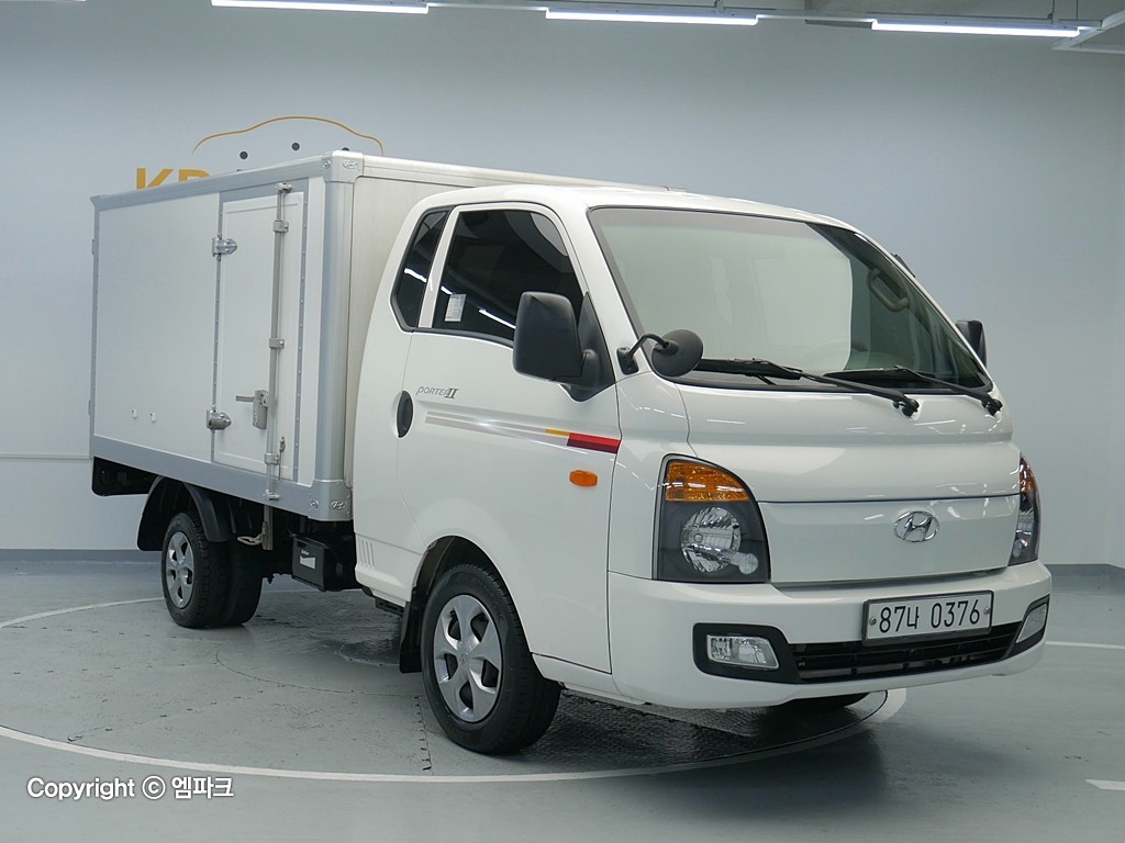 2018 HYUNDAI PORTER II Built -in Low