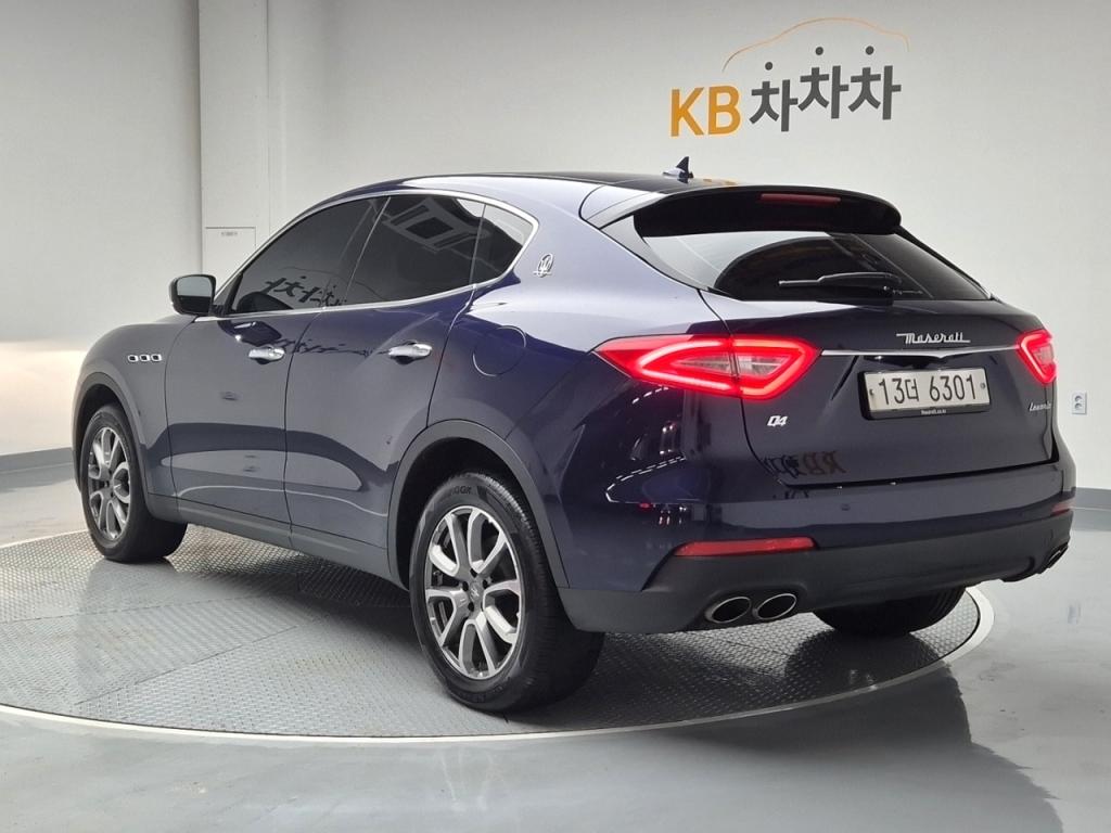2019 MASERATI LEVANTE 3 premium