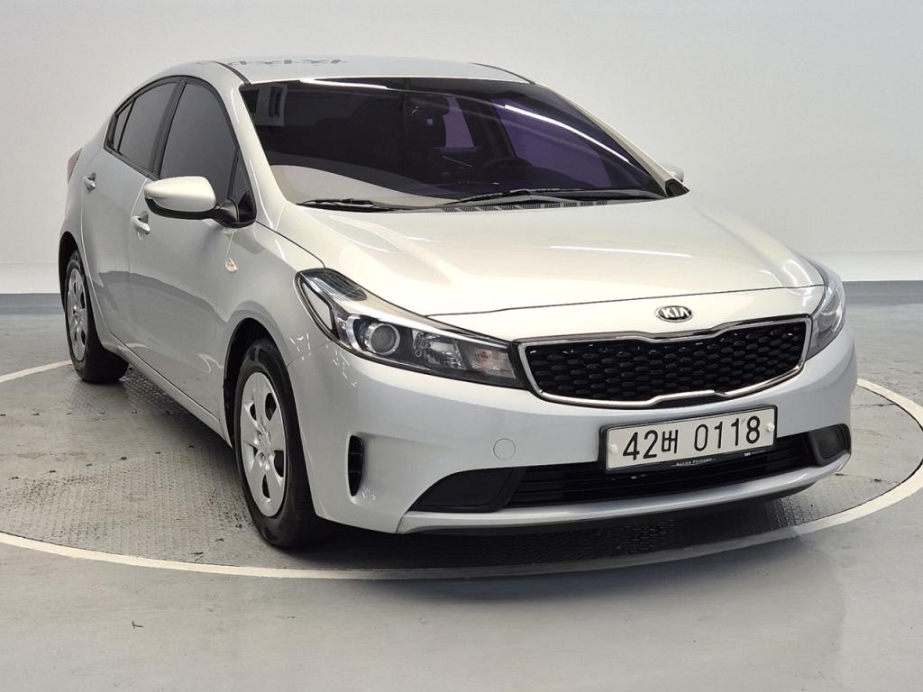 2017 KIA THE NEW K3 1.6 GDI Deluxe