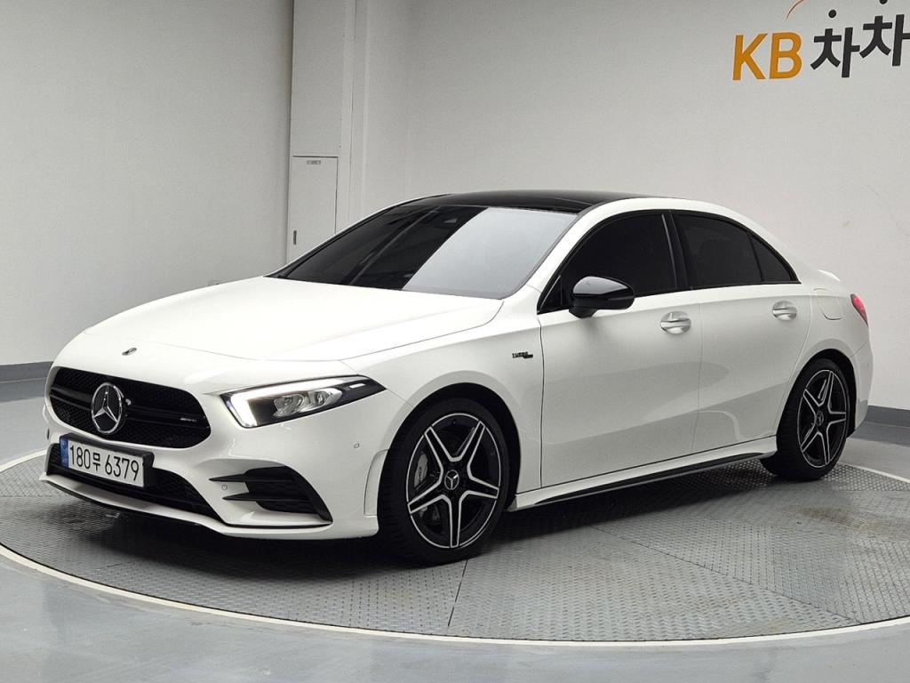 2023 BENZ A CLASS (4Gen) A35 AMG 4matic sedan