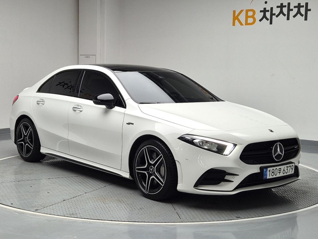 2023 BENZ A CLASS (4Gen) A35 AMG 4matic sedan