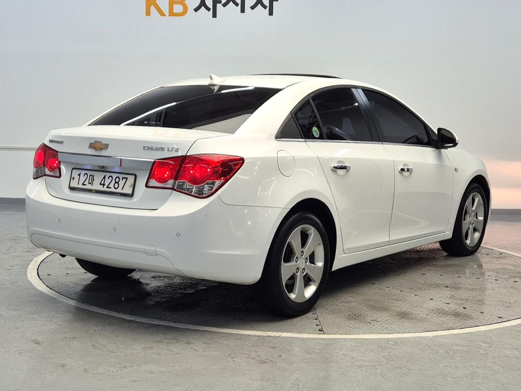 2012 CHEVROLET(GM) CRUZE 4 Door 2.0 diesel LTZ+
