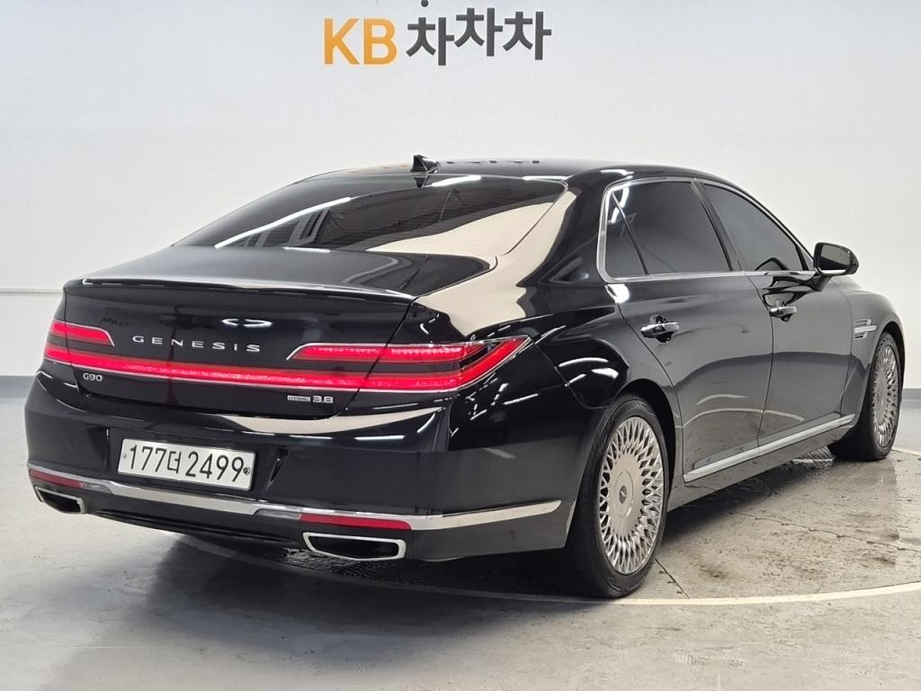 2020 GENESIS G90 3.8 AWD Prestige
